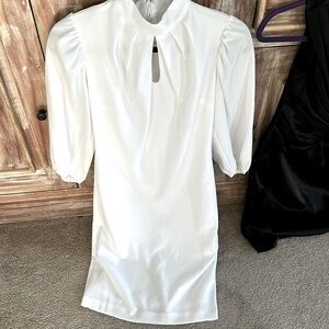 Women’s white dress  XS